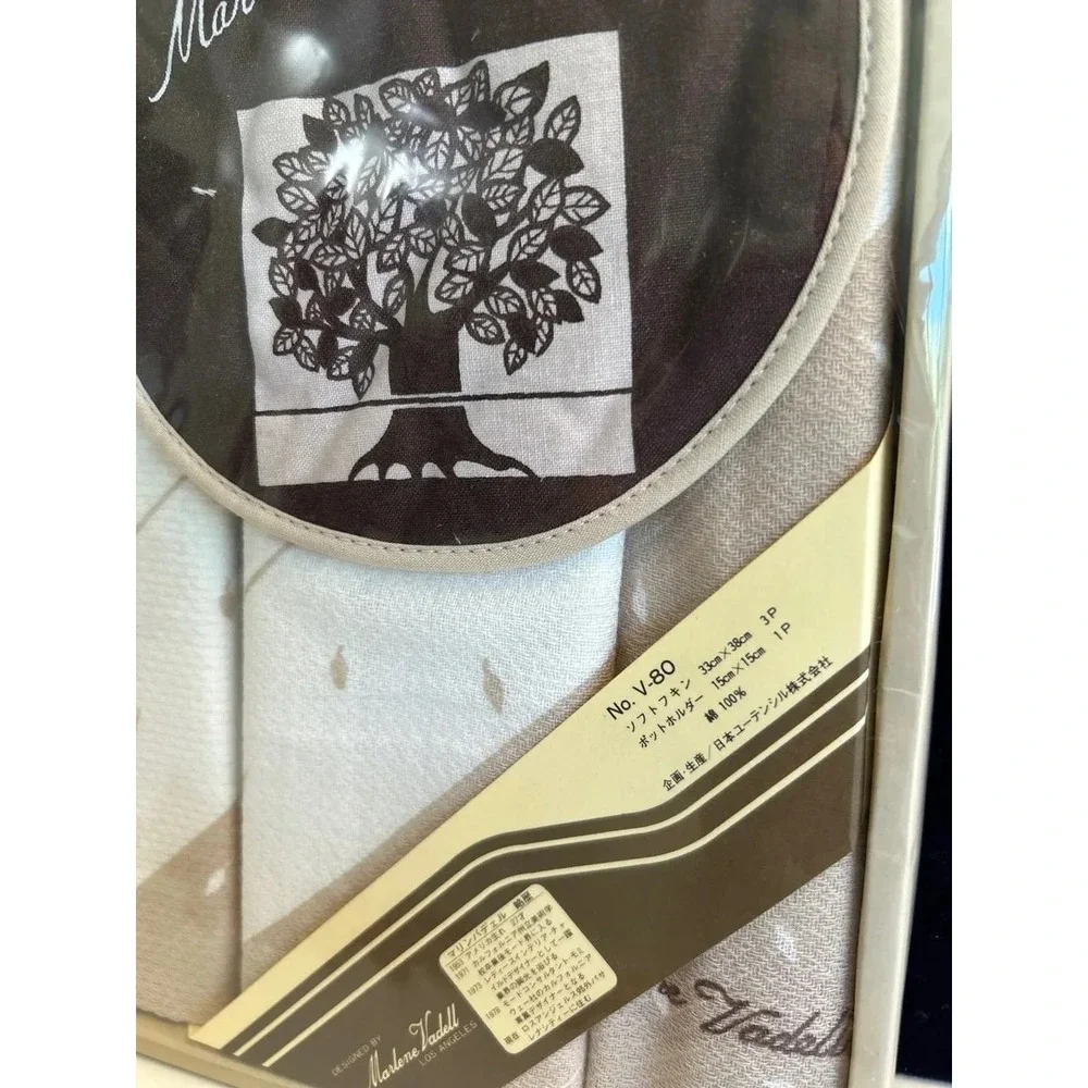 Marlene Vadell Los Angeles Hand Towels